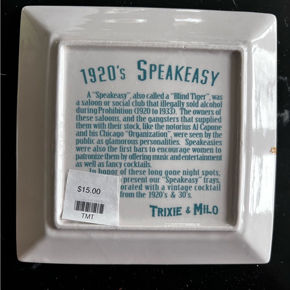 THE METROPOLITAN BALLROOM COCKTAIL NAPKIN TRAY
Trixie & Milo
Collectible - Picture 2 of 2